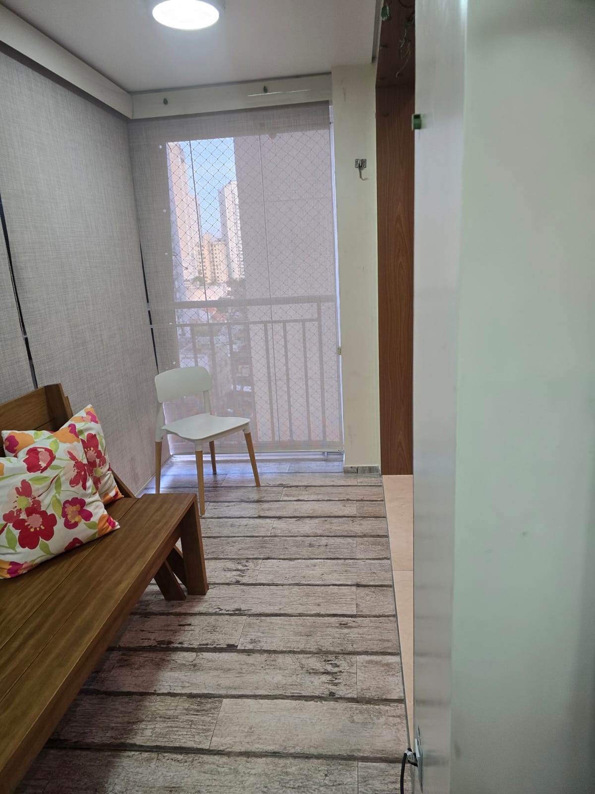 Varanda com vista do apartamento à venda no Condomínio Alegria, Vila Santo Antônio, Guarulhos