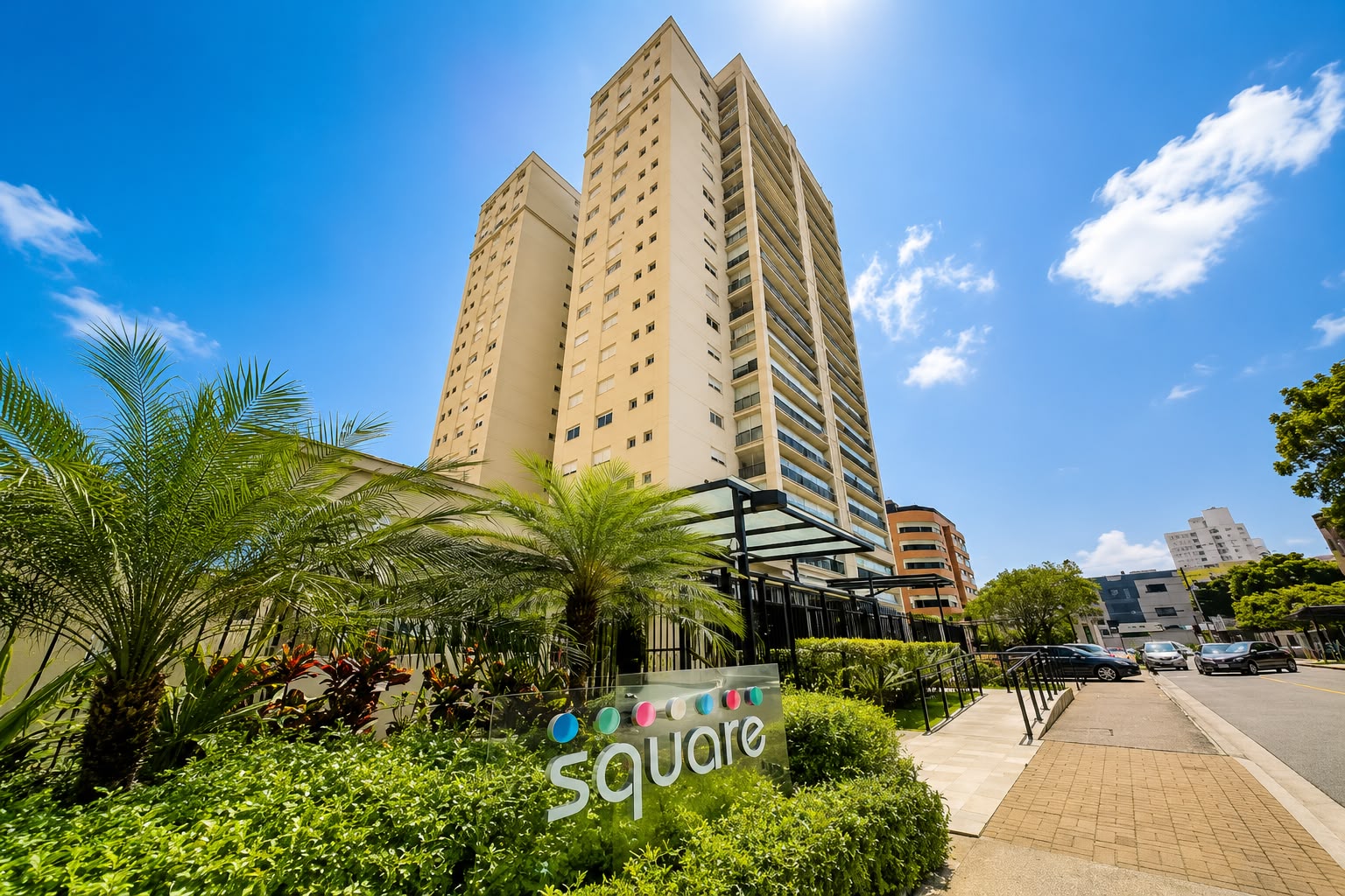 Entrada e fachada das torres do Condomínio Square Guarulhos — apartamento de 164 m², 4 dormitórios e 3 suítes à venda no bairro Macedo, Guarulhos